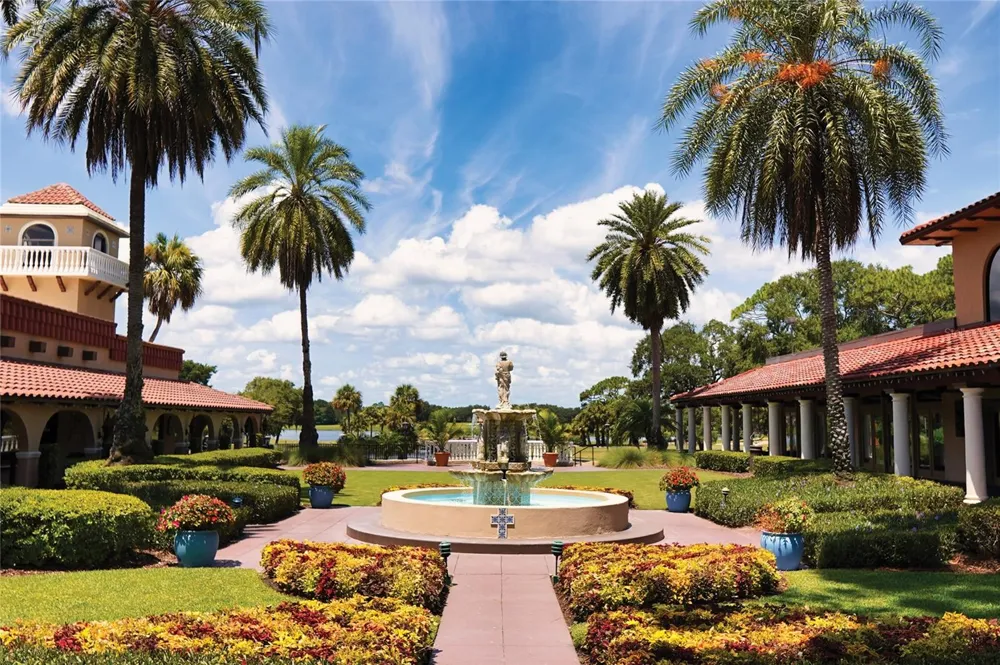 26207 AVENIDA LAS COLINAS Howey In The Hills, FL 34737