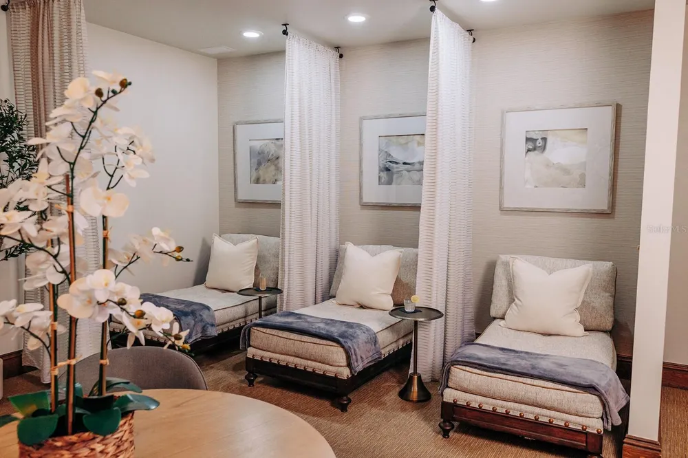 26207 AVENIDA LAS COLINAS Howey In The Hills, FL 34737