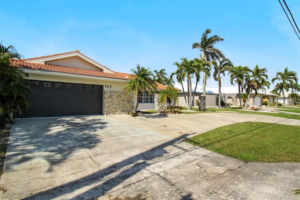 945 BAL HARBOR BOULEVARD Punta Gorda, FL 33950