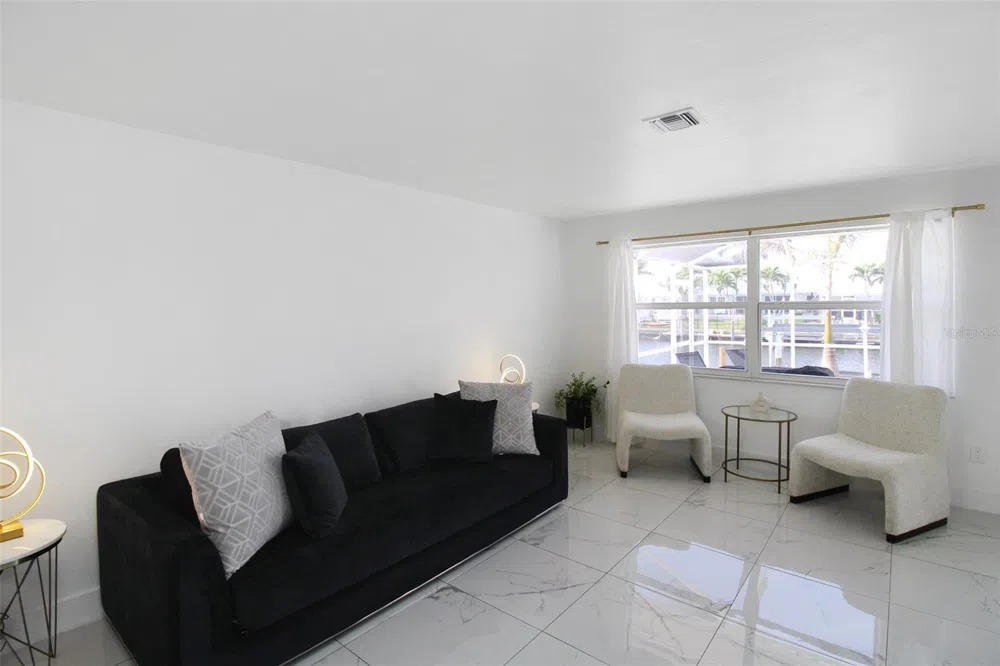 945 BAL HARBOR BOULEVARD Punta Gorda, FL 33950