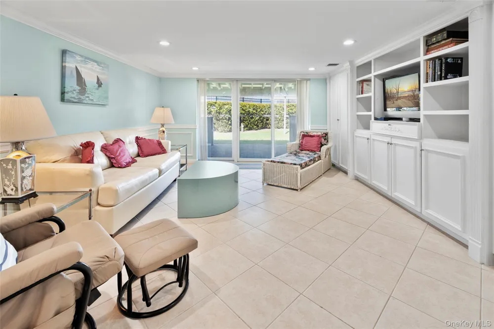 3012 Mitchell Road #3012 Westhampton Beach, NY 11978