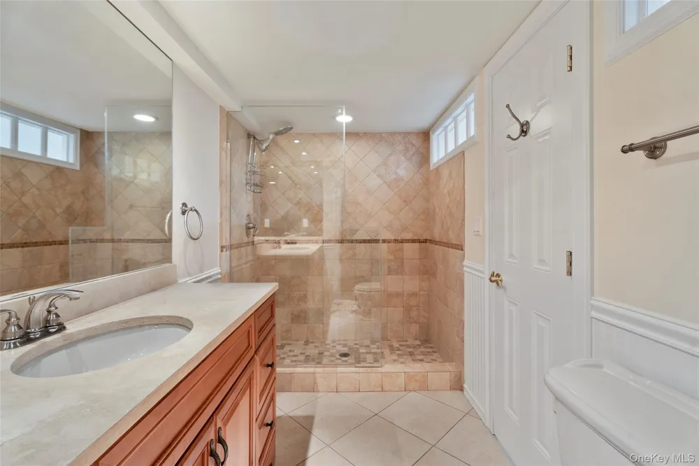 3012 Mitchell Road #3012 Westhampton Beach, NY 11978