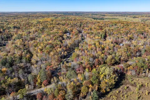 L7B1 Shady Lane
