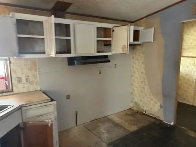 3702 Park Street Damon, TX 77430
