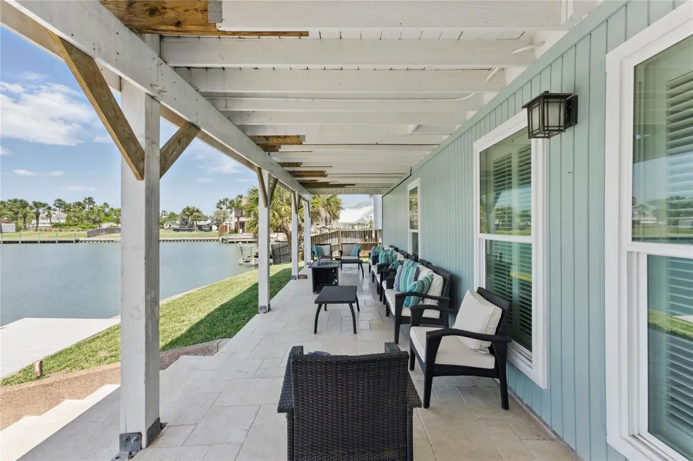 25 Blue Heron Drive Rockport, TX 78382