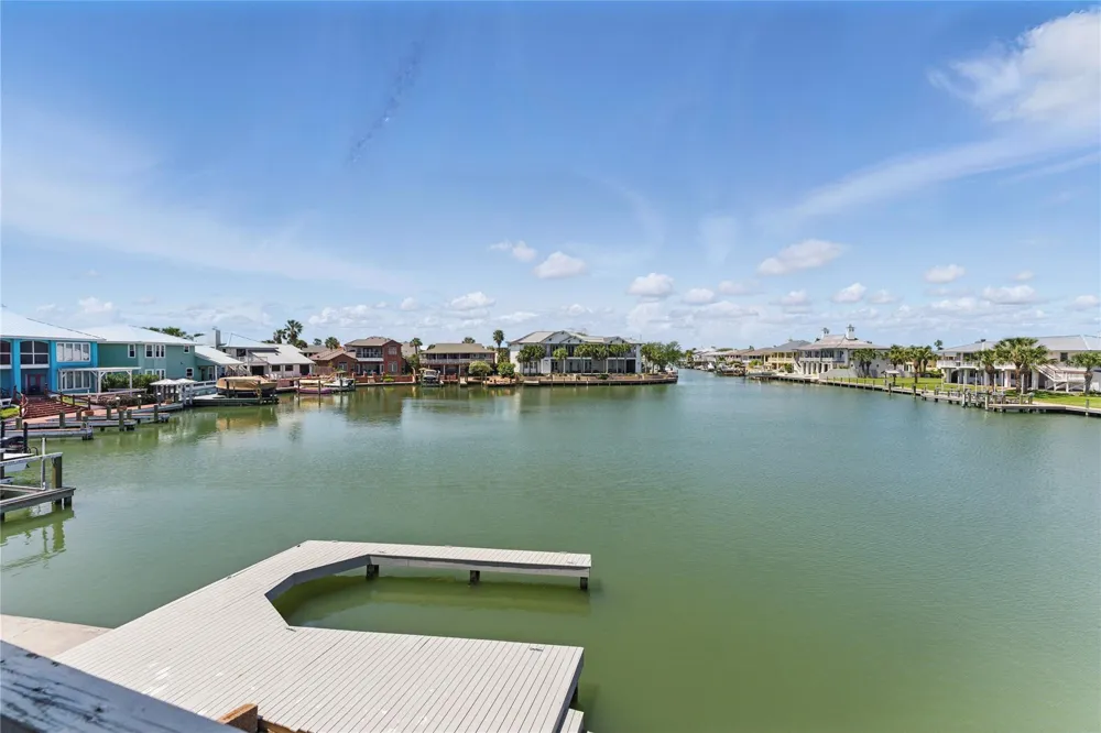 25 Blue Heron Drive Rockport, TX 78382