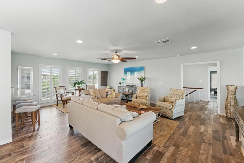 25 Blue Heron Drive Rockport, TX 78382