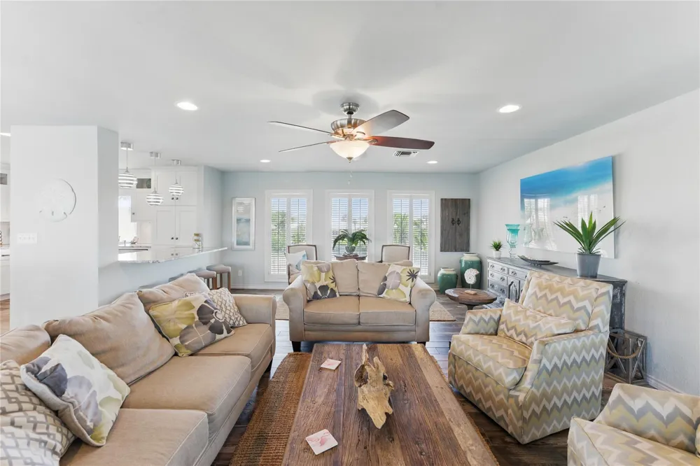 25 Blue Heron Drive Rockport, TX 78382