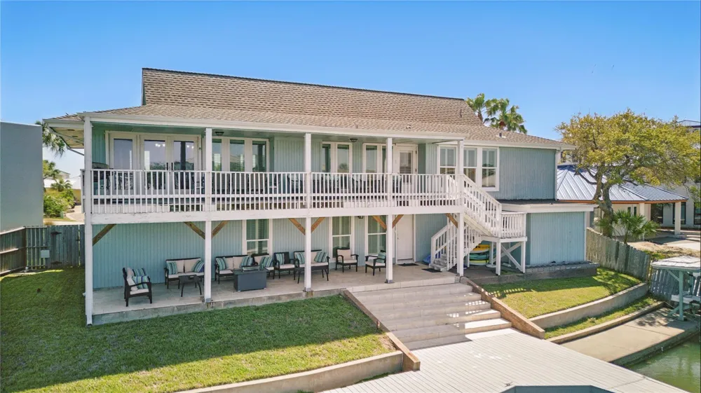 25 Blue Heron Drive Rockport, TX 78382