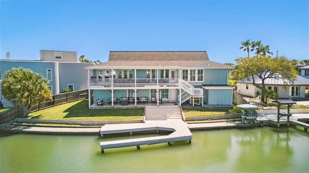 25 Blue Heron Drive Rockport, TX 78382
