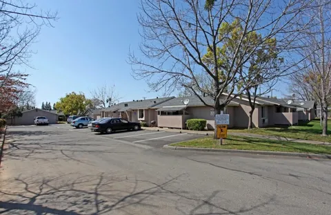 2654 Mcgregor Dr