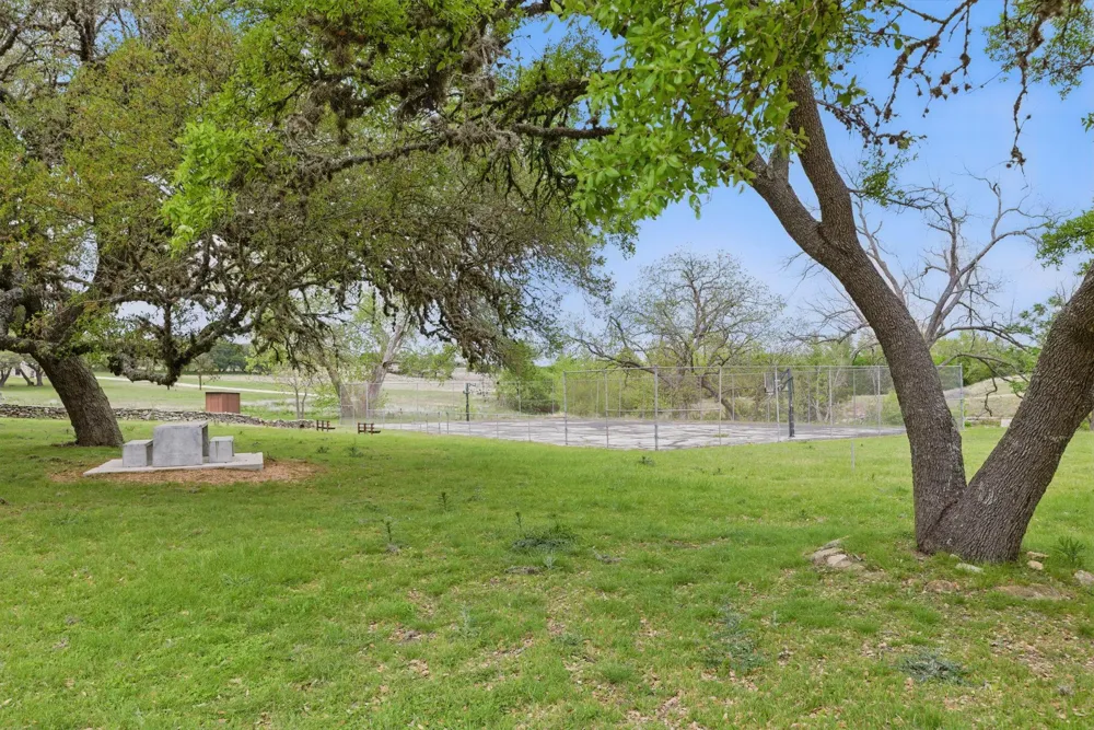 110 Star Point Blanco, TX 78606