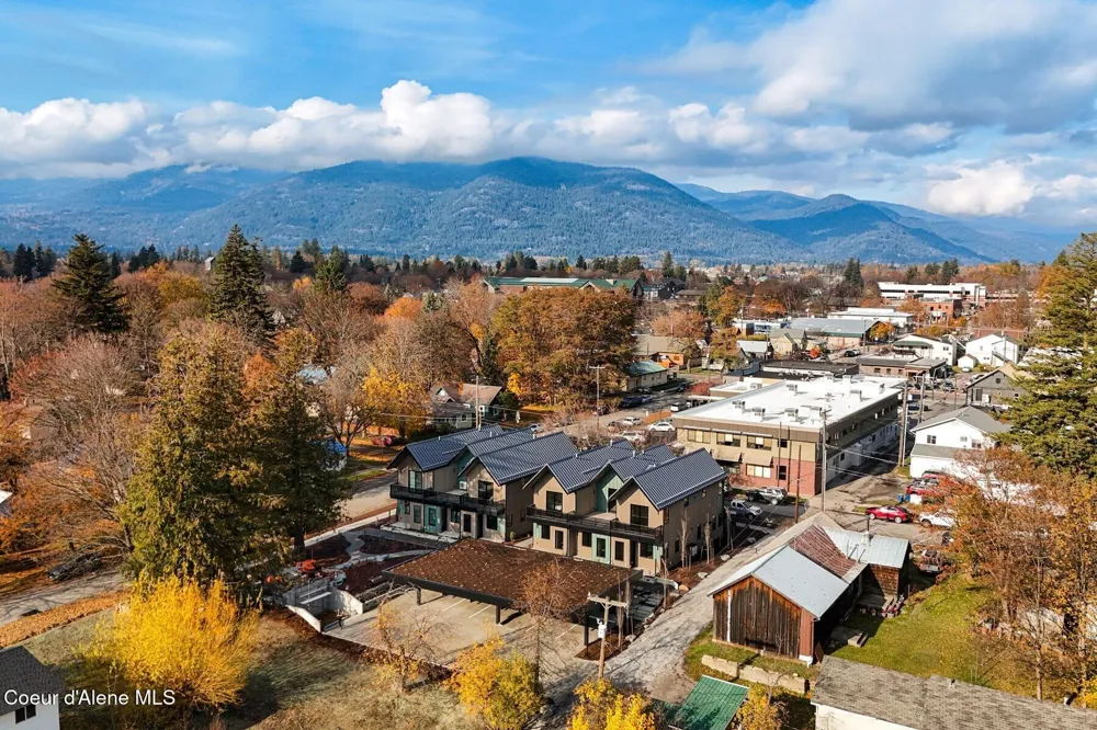 215 W Lake Street Sandpoint, ID 83864