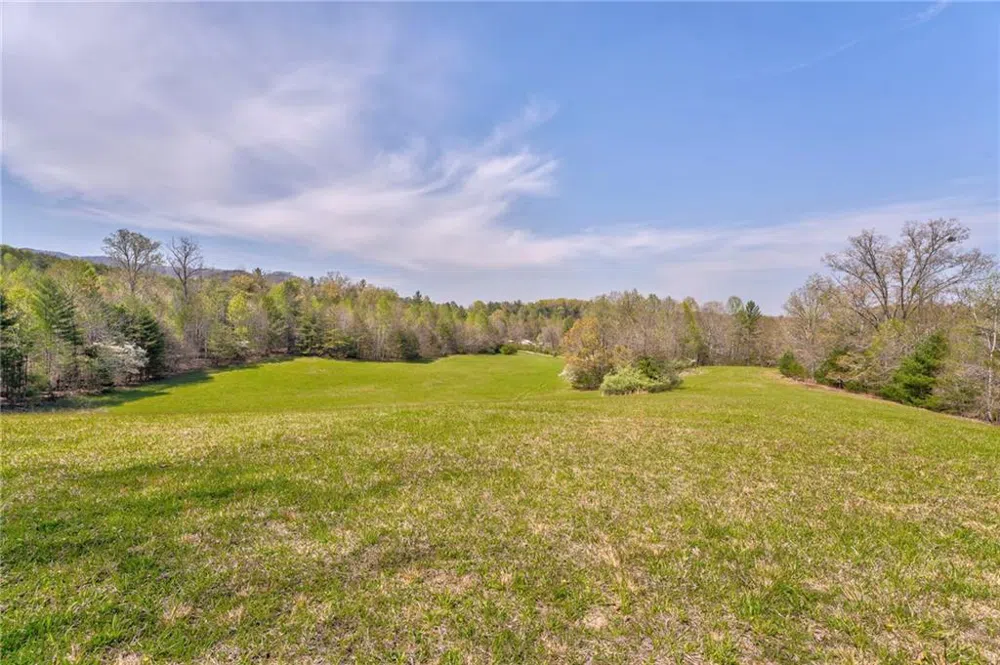 365 Waters Road McCaysville, GA 30555