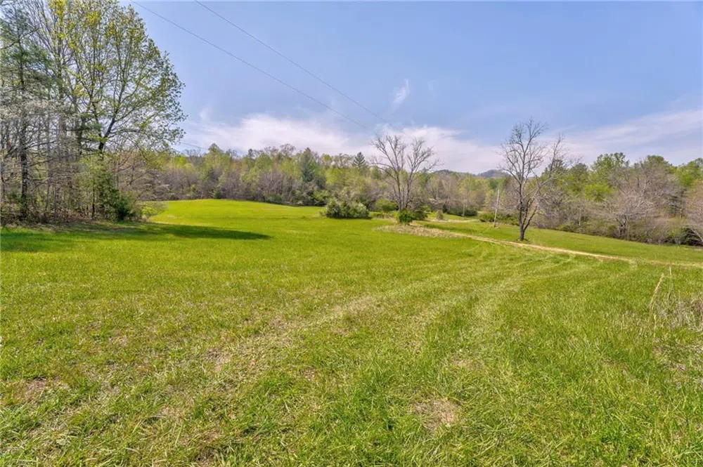 365 Waters Road McCaysville, GA 30555