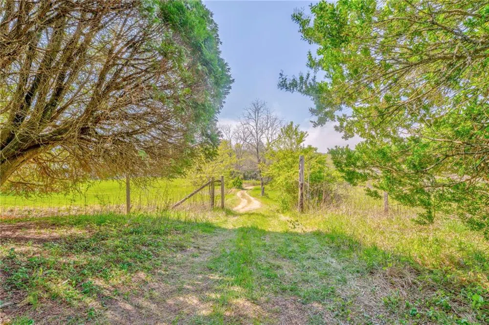 365 Waters Road McCaysville, GA 30555