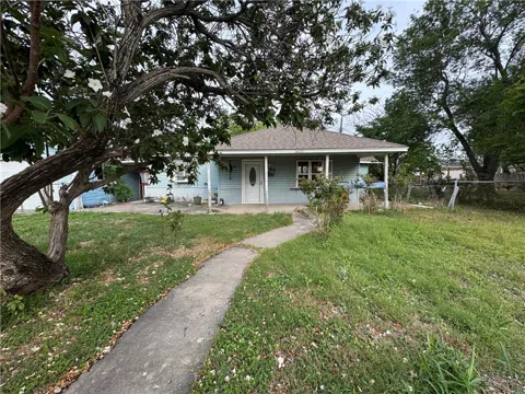 1106 Bobalo Drive