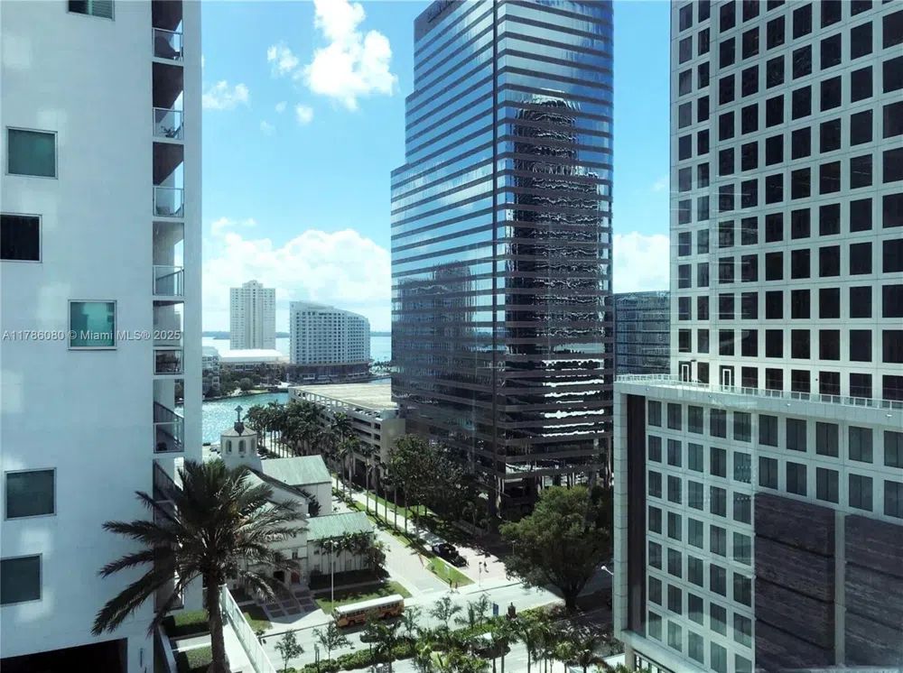 55 SE 6th St #1610 Miami, FL 33131