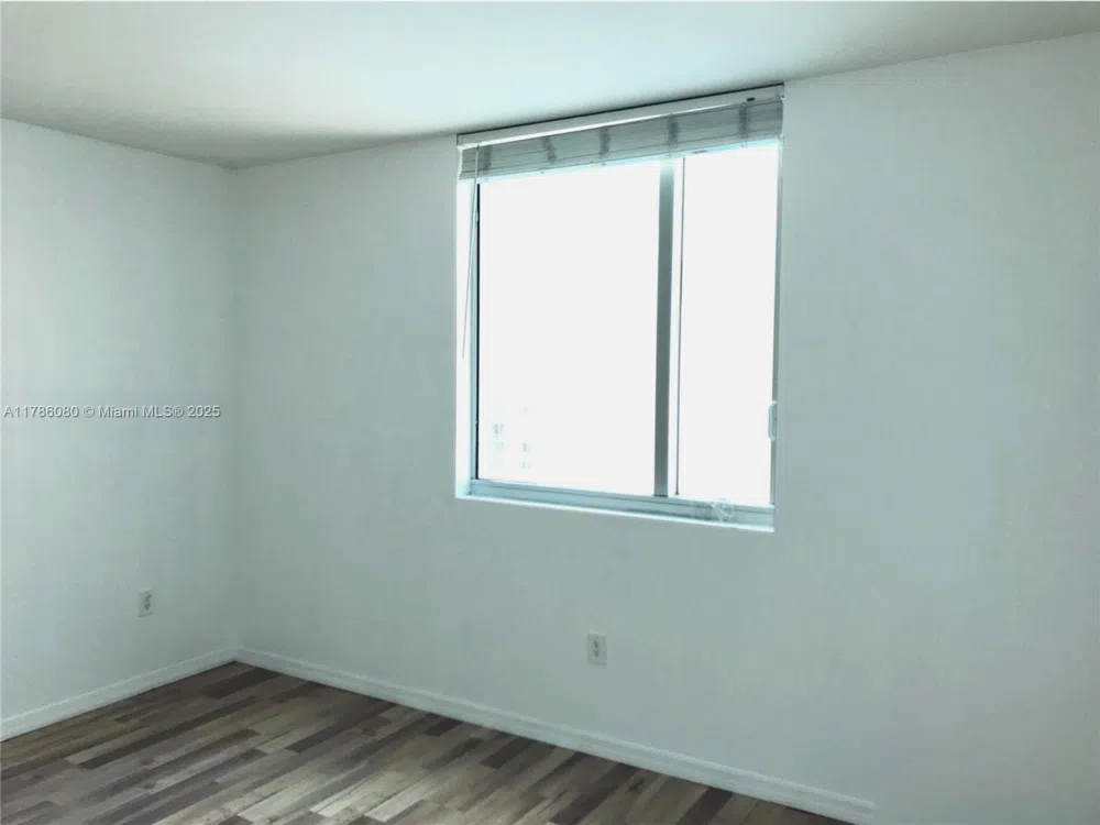 55 SE 6th St #1610 Miami, FL 33131