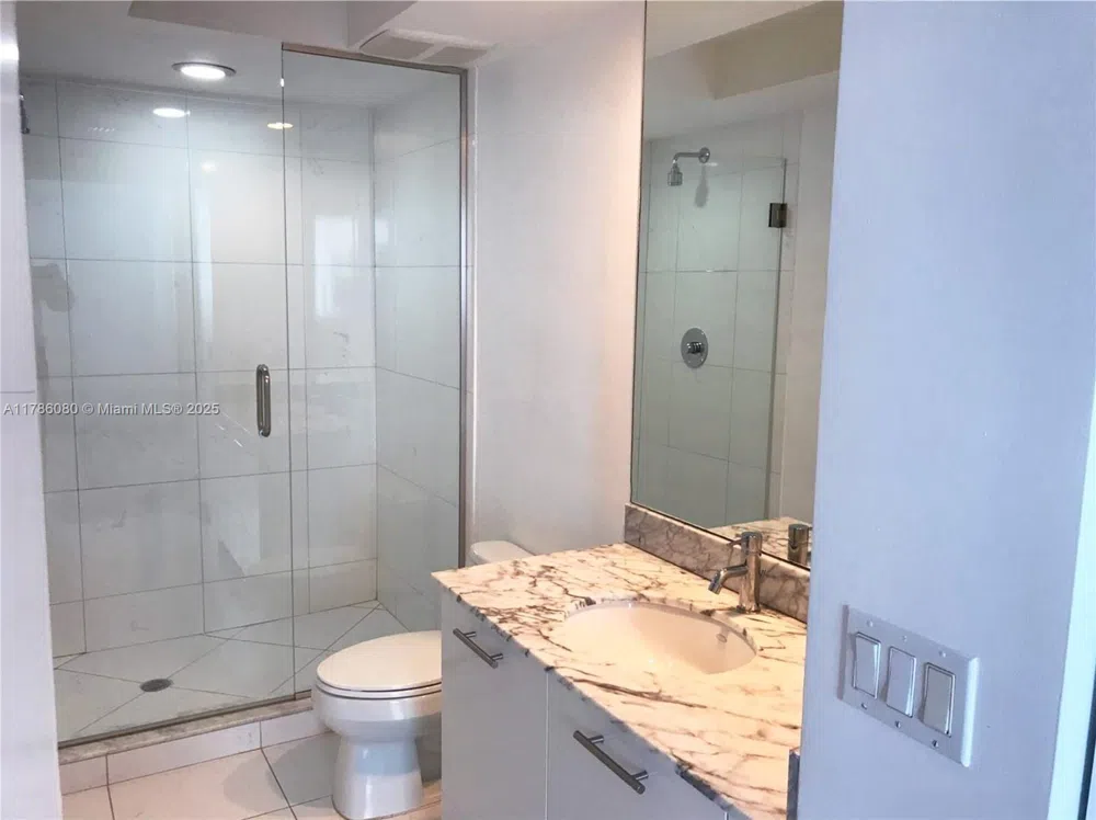 55 SE 6th St #1610 Miami, FL 33131