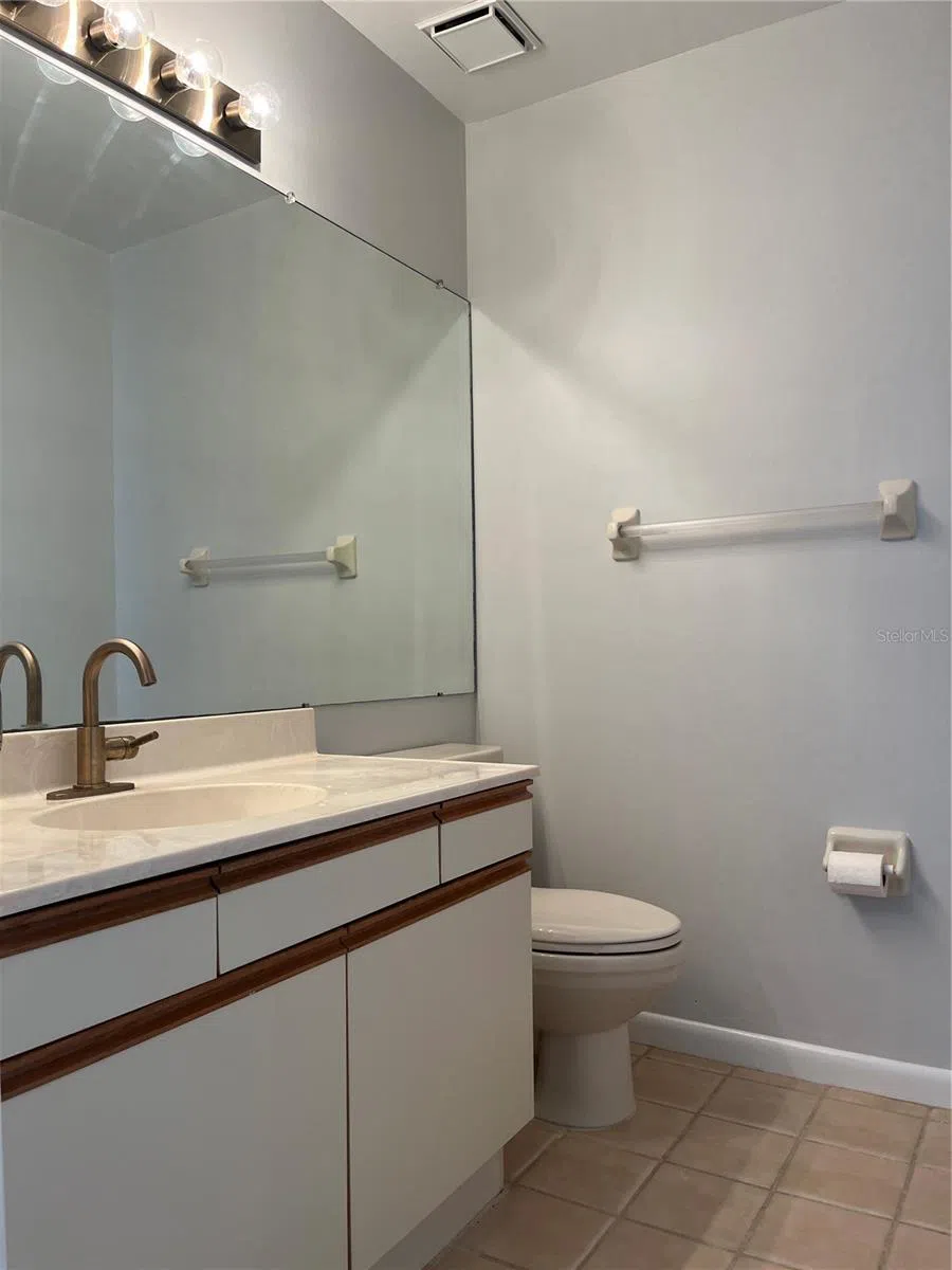 8 MARINA POINT PLACE #8 Palm Coast, FL 32137
