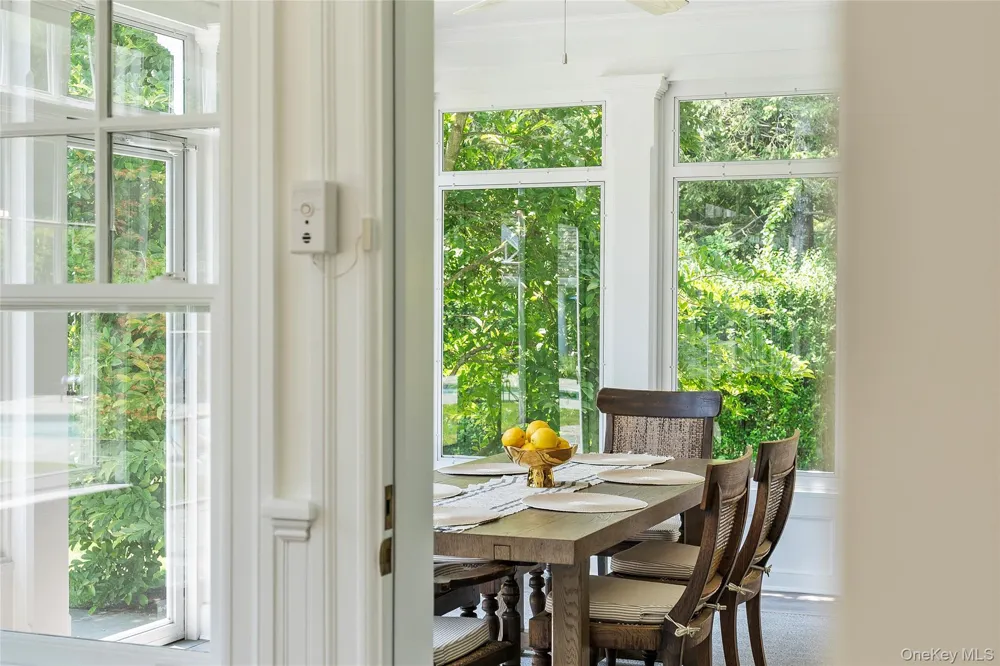 327 Georgica Road East Hampton, NY 11937