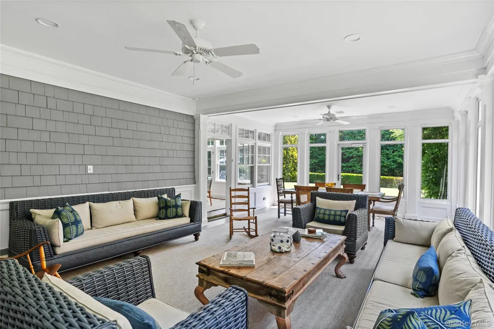327 Georgica Road East Hampton, NY 11937