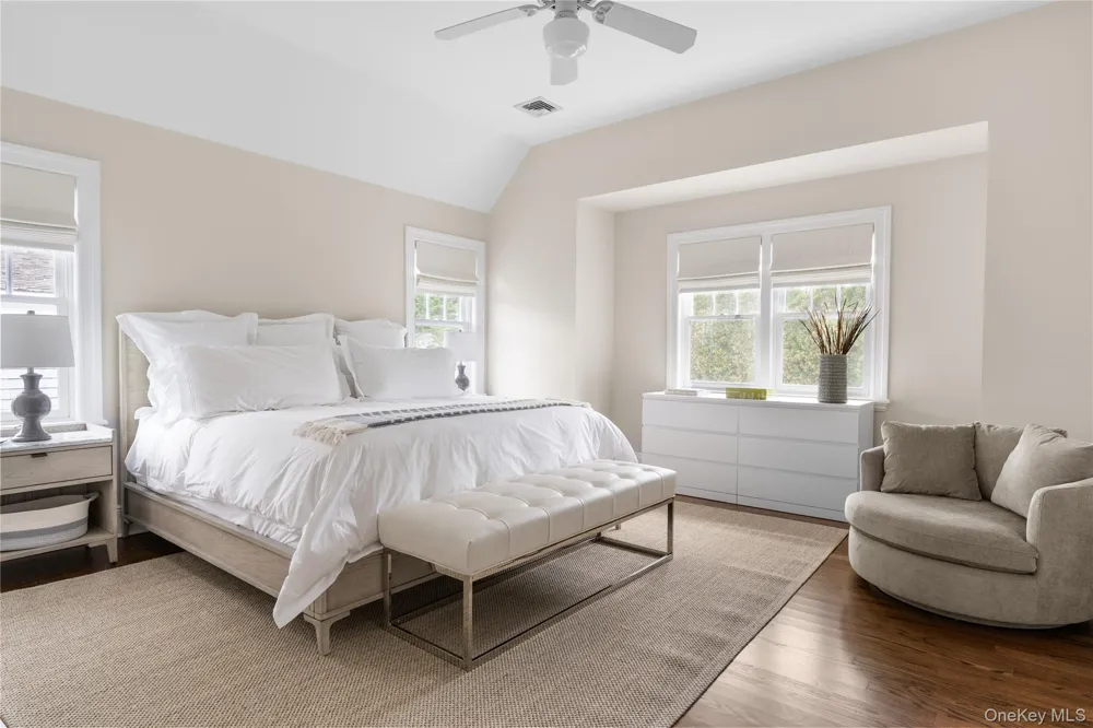 327 Georgica Road East Hampton, NY 11937