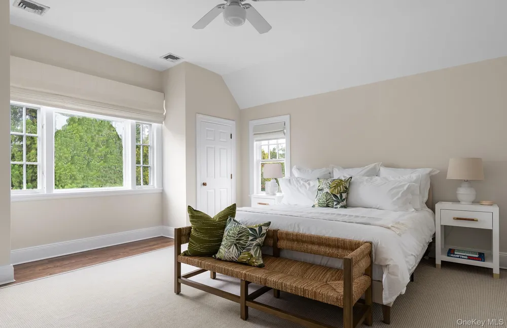 327 Georgica Road East Hampton, NY 11937