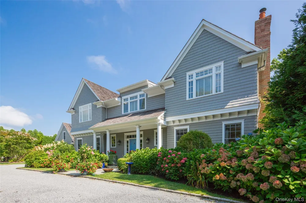 327 Georgica Road East Hampton, NY 11937