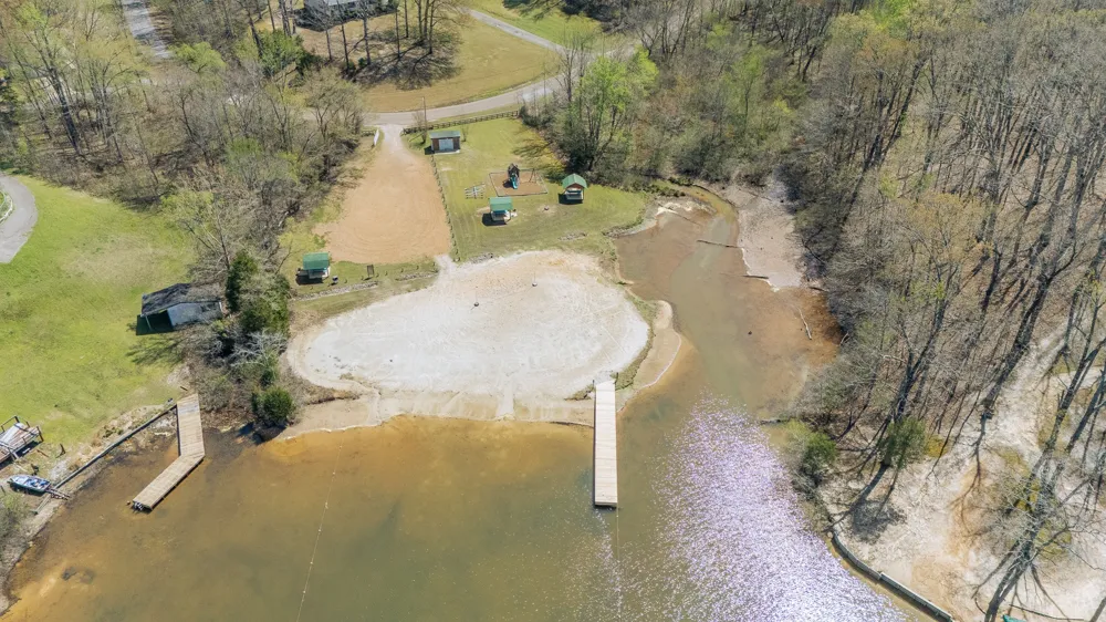 1083 Driver Cv Saulsbury, TN 38067
