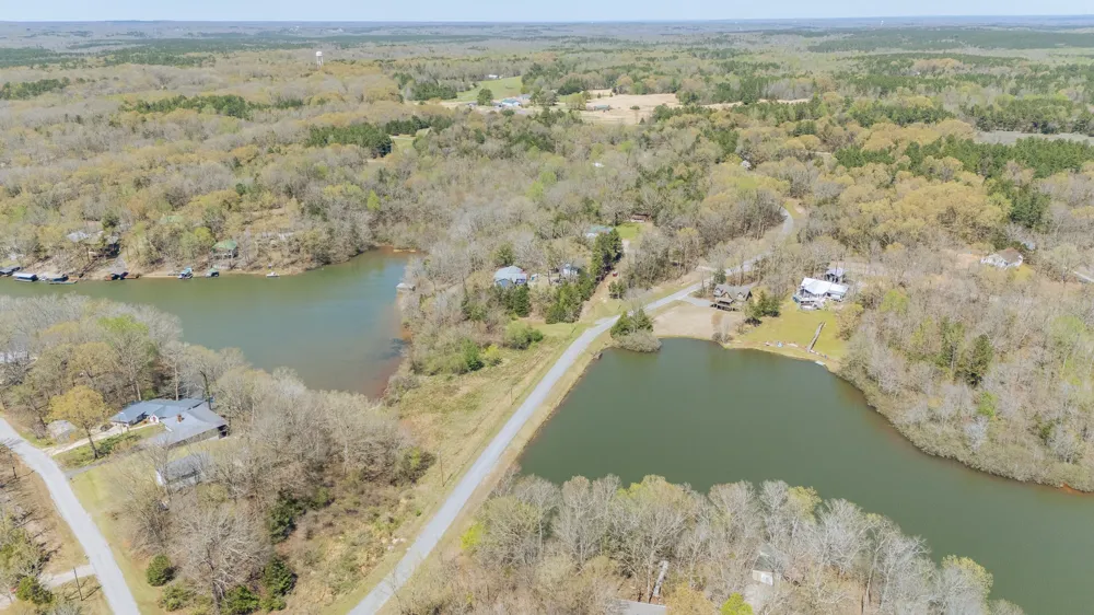 1083 Driver Cv Saulsbury, TN 38067