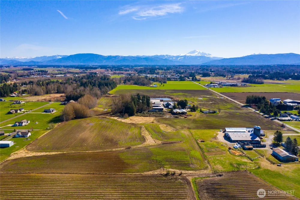 490 W Laurel Road Bellingham, WA 98226