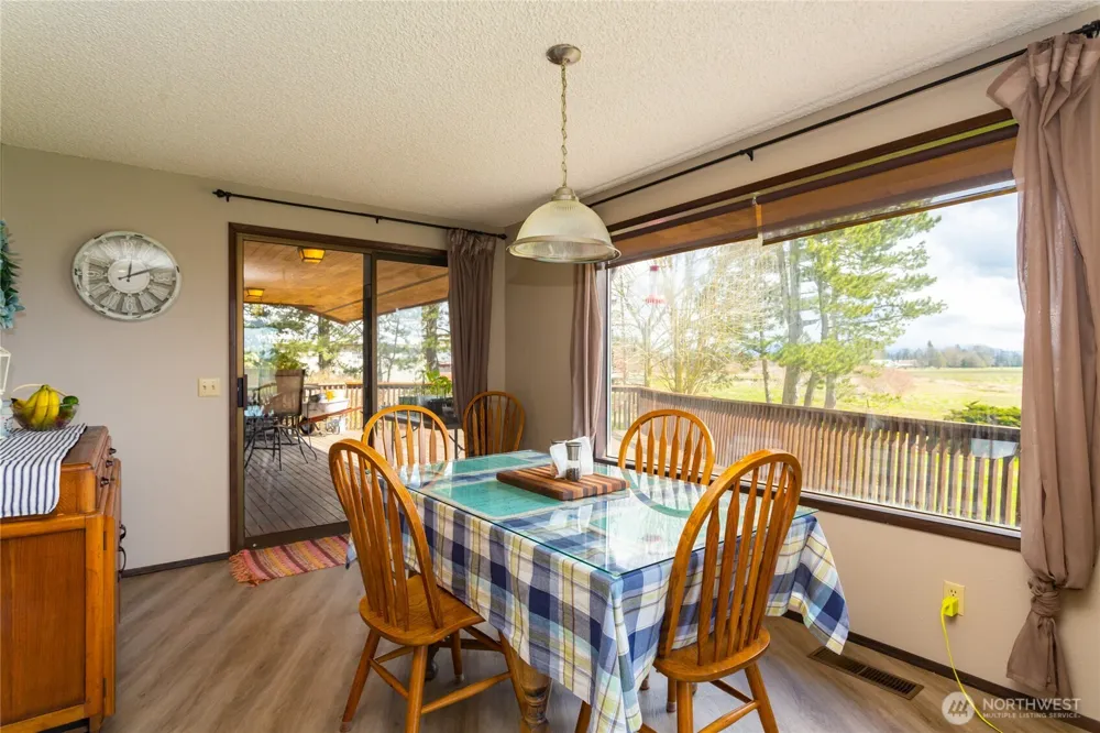490 W Laurel Road Bellingham, WA 98226