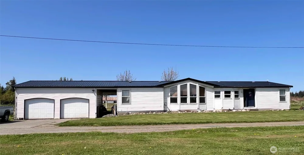 490 W Laurel Road Bellingham, WA 98226
