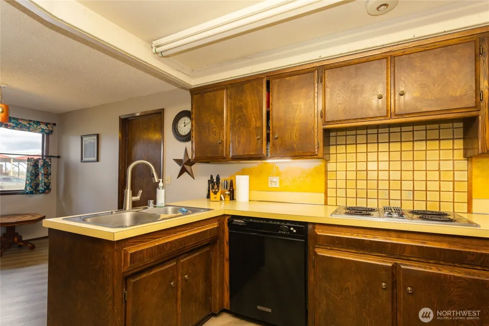 490 W Laurel Road Bellingham, WA 98226