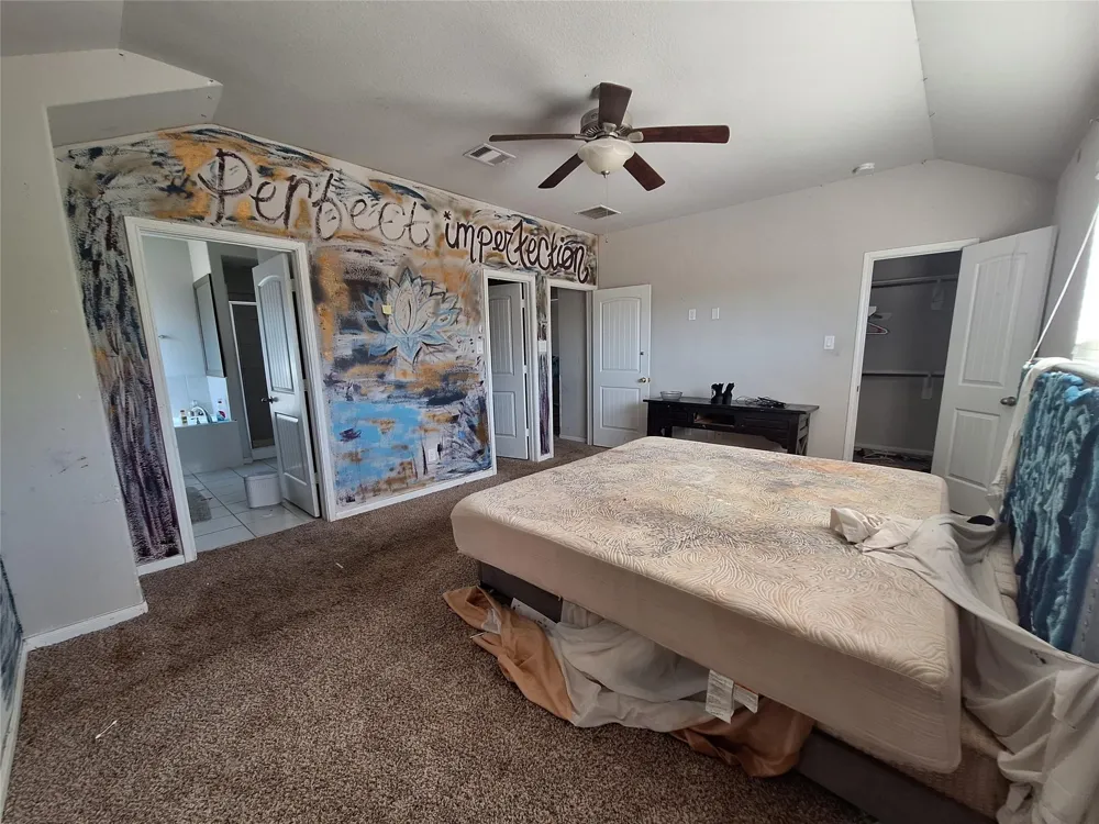 211 Sea Breeze Drive Bacliff, TX 77518