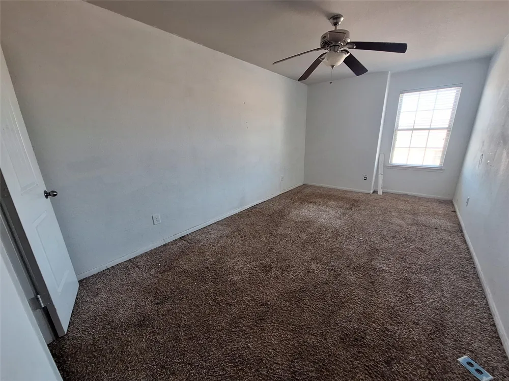 211 Sea Breeze Drive Bacliff, TX 77518