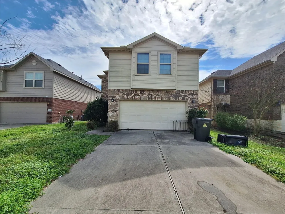 211 Sea Breeze Drive Bacliff, TX 77518