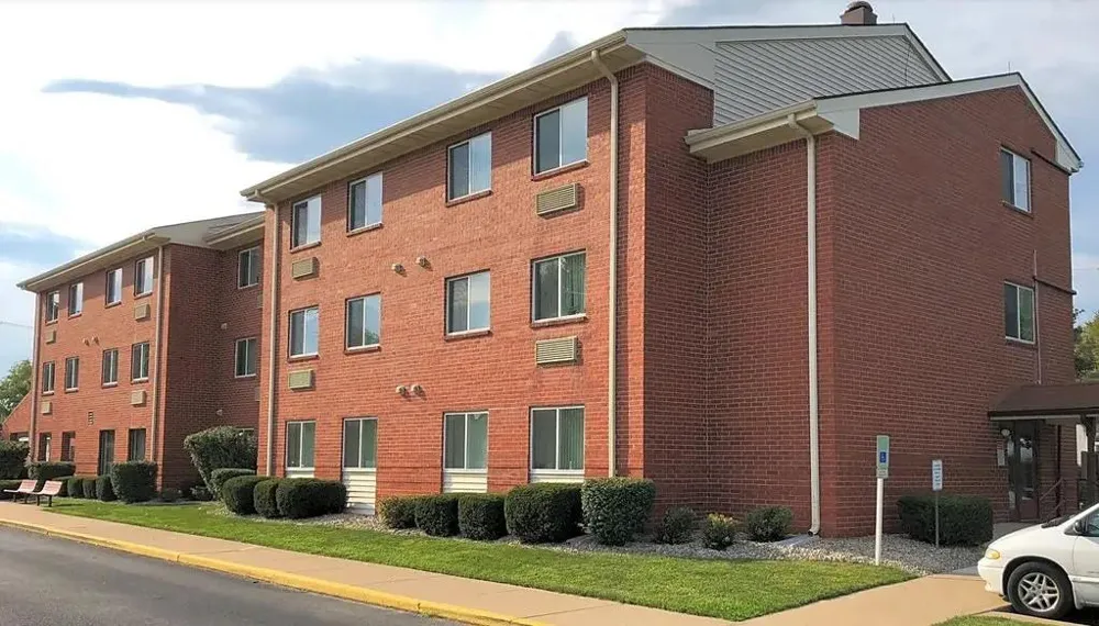 102 E Franklin St Shelbyville, IN 46176
