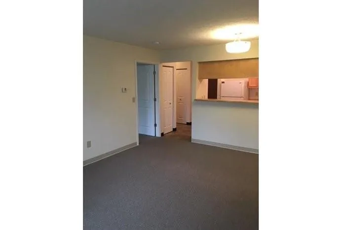 102 E Franklin St Shelbyville, IN 46176