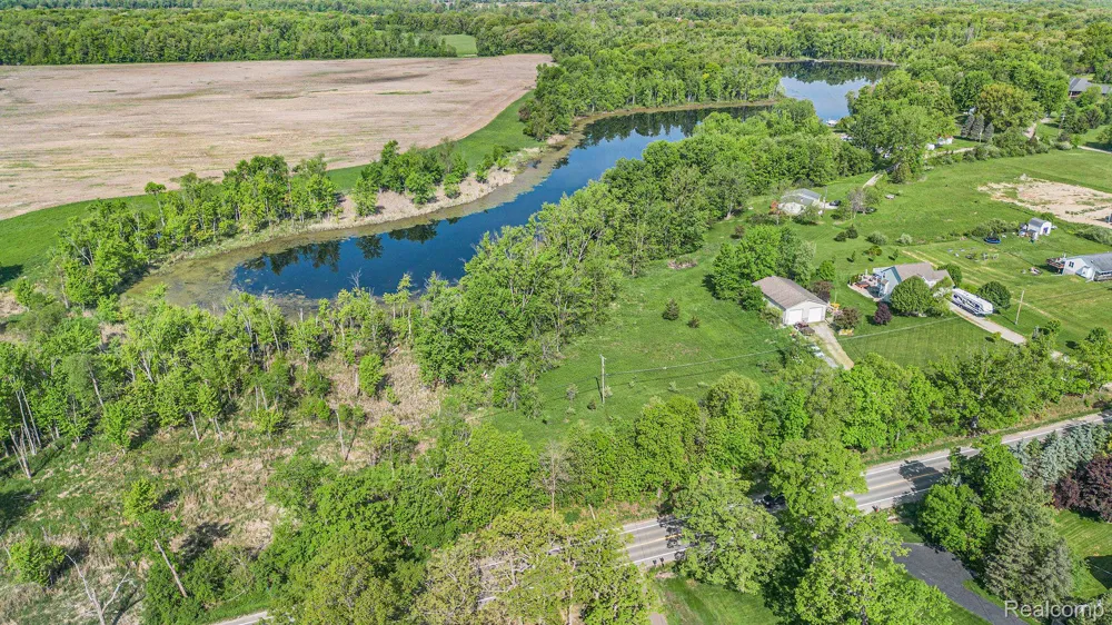 N Holly Holly Township, MI 48442