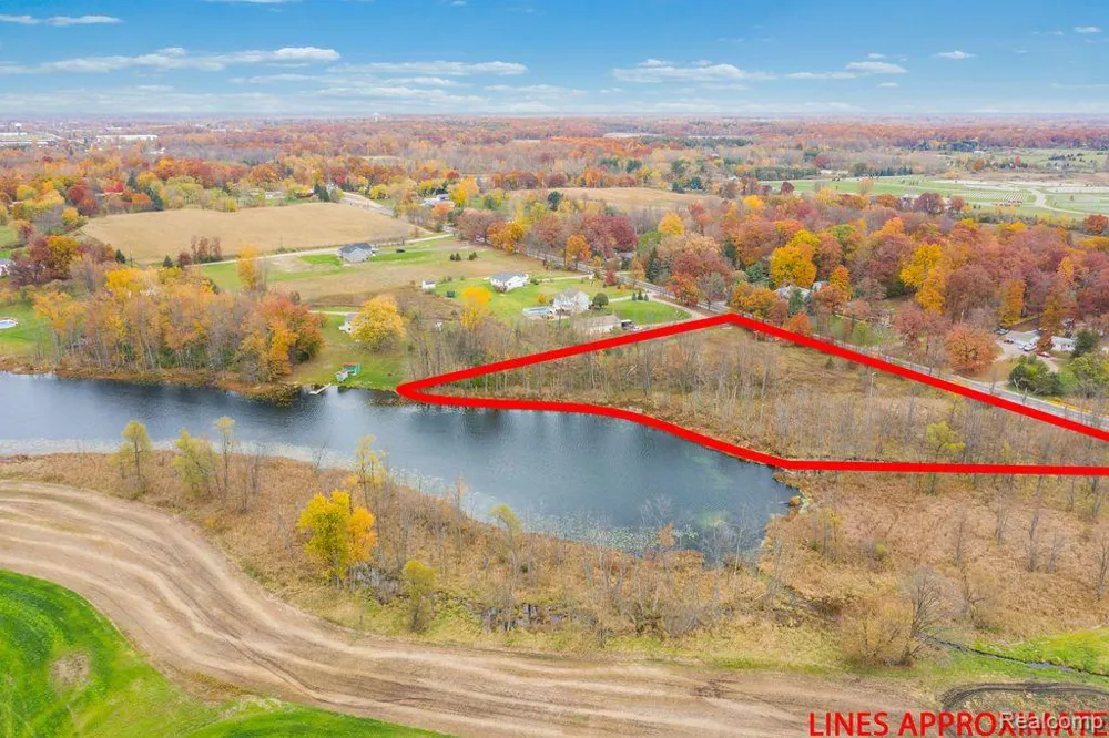 N Holly Holly Township, MI 48442