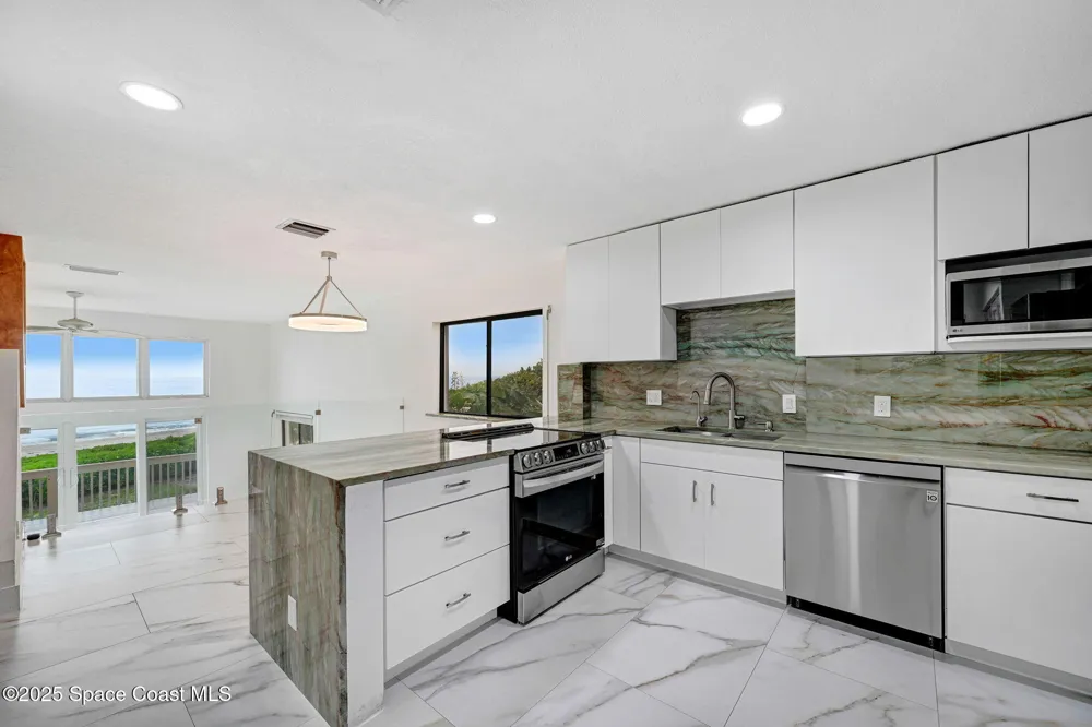 2711 S Highway A1a Melbourne Beach, FL 32951