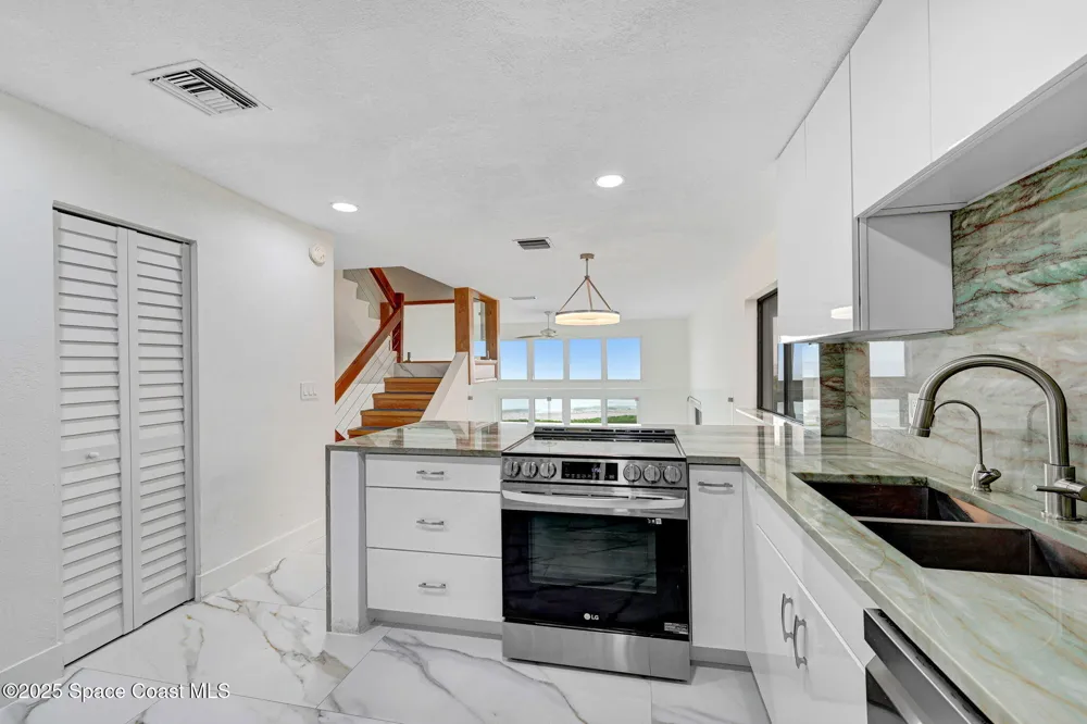2711 S Highway A1a Melbourne Beach, FL 32951
