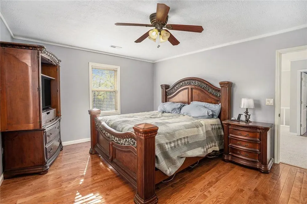 542 Sharp Top Circle Blairsville, GA 30512