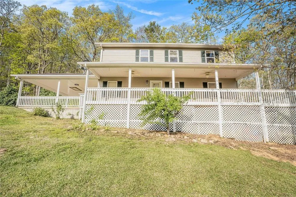 542 Sharp Top Circle Blairsville, GA 30512