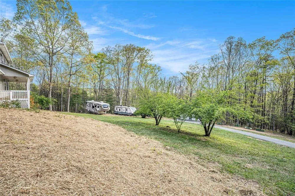 542 Sharp Top Circle Blairsville, GA 30512