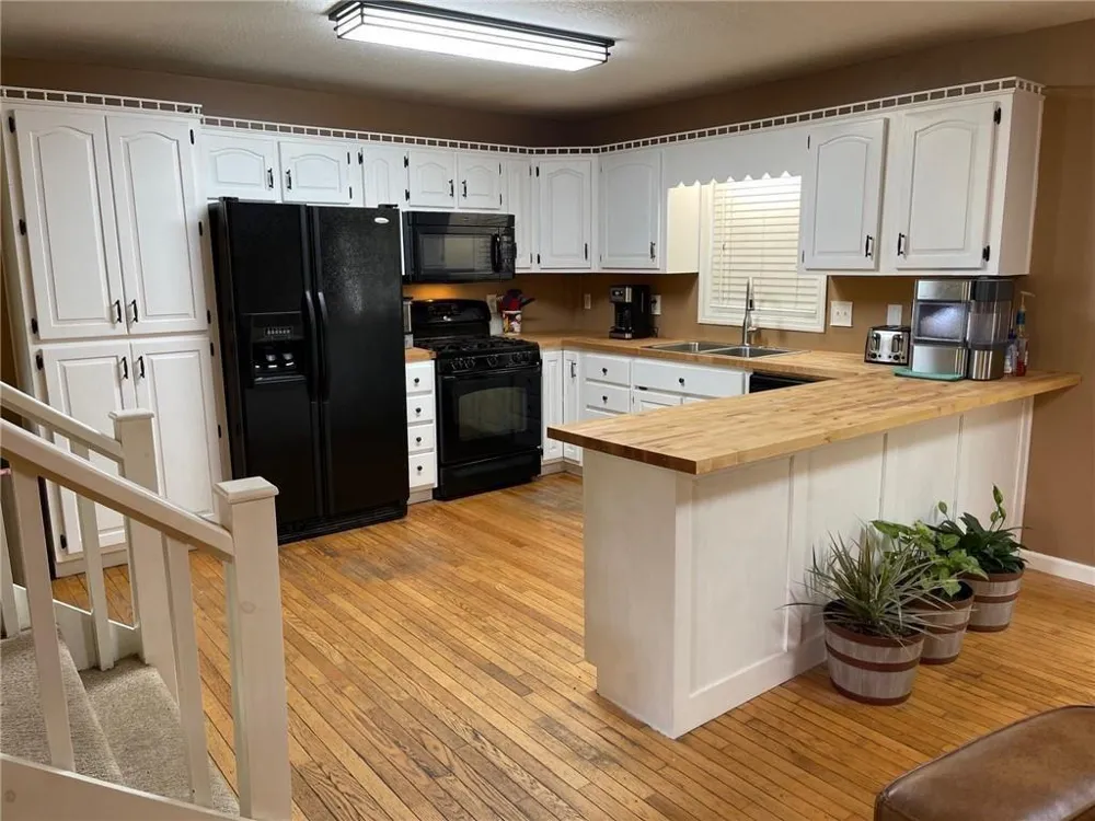 542 Sharp Top Circle Blairsville, GA 30512