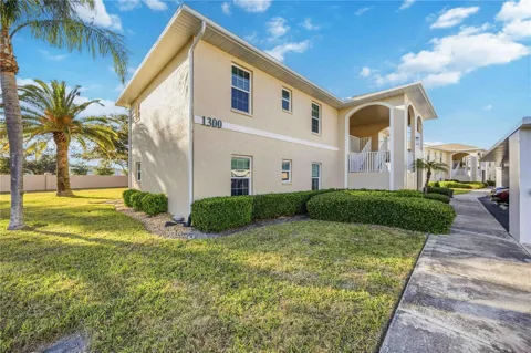 5800 SABAL TRACE DRIVE #1302